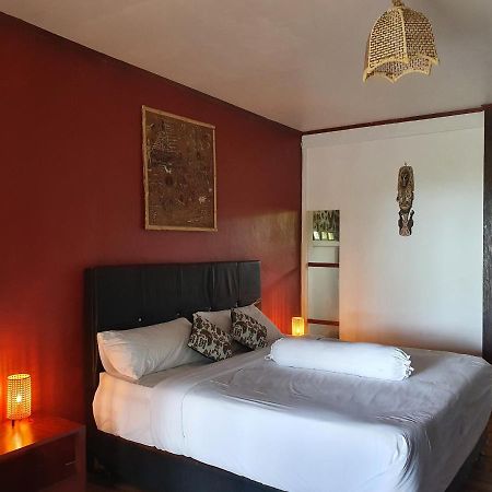 Amban Beach House Manokwari Bagian luar foto