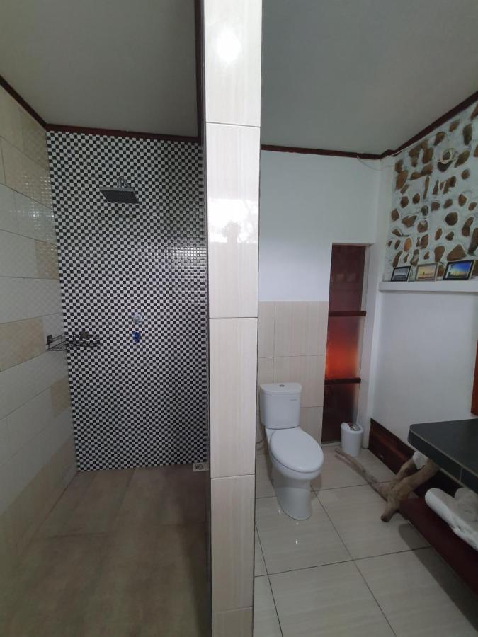 Amban Beach House Manokwari Bagian luar foto
