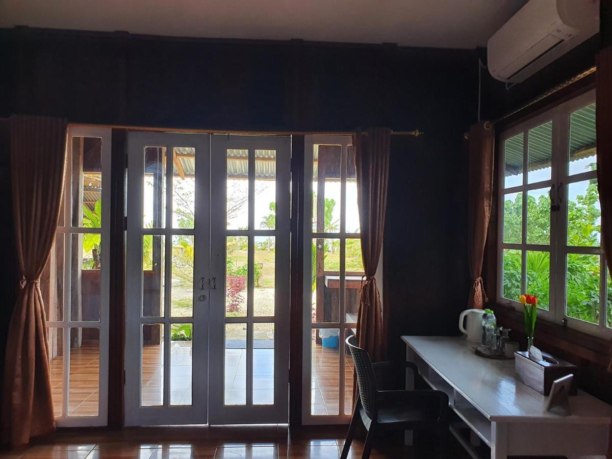 Amban Beach House Manokwari Bagian luar foto