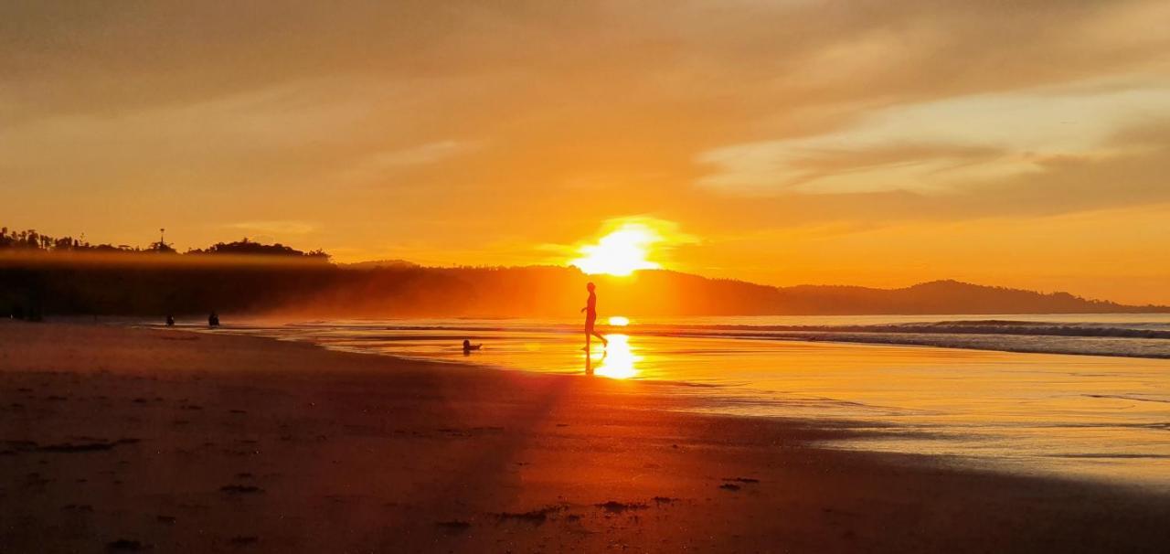 Amban Beach House Manokwari Bagian luar foto