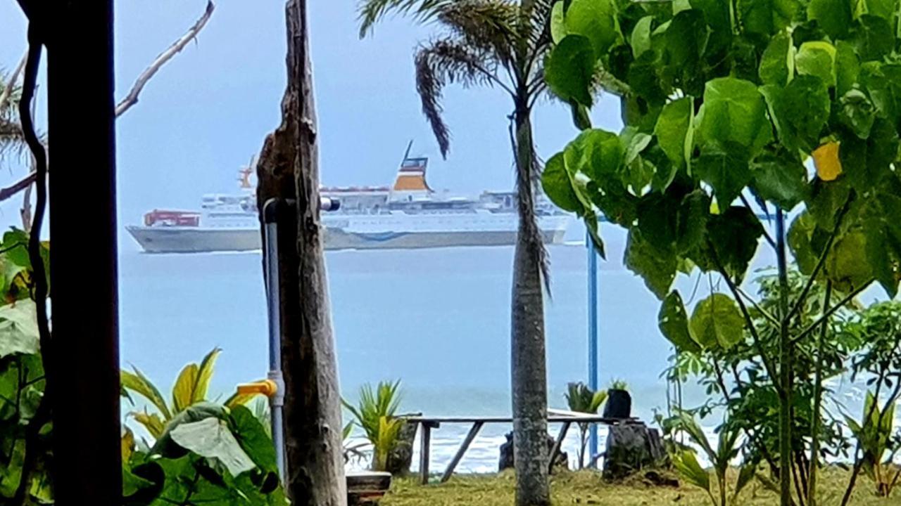 Amban Beach House Manokwari Bagian luar foto