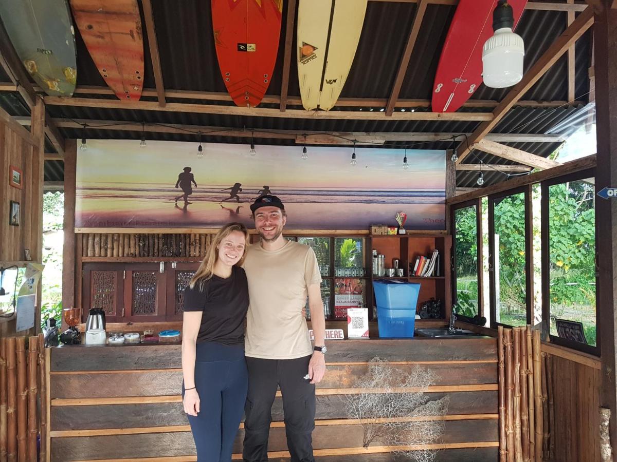 Amban Beach House Manokwari Bagian luar foto